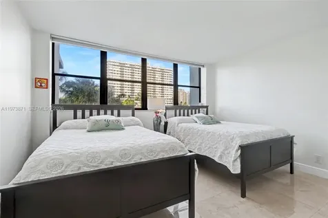 2017 S Ocean Drive Hallandale Beach FL 33009
