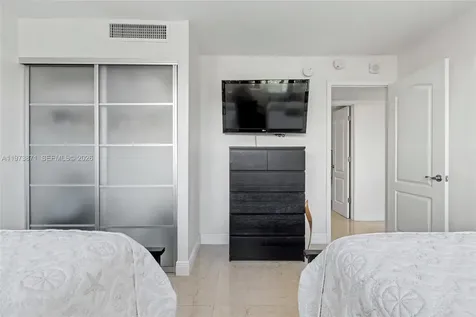2017 S Ocean Drive Hallandale Beach FL 33009