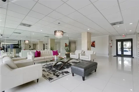 2017 S Ocean Drive Hallandale Beach FL 33009
