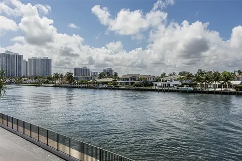 2017 S Ocean Drive Hallandale Beach FL 33009