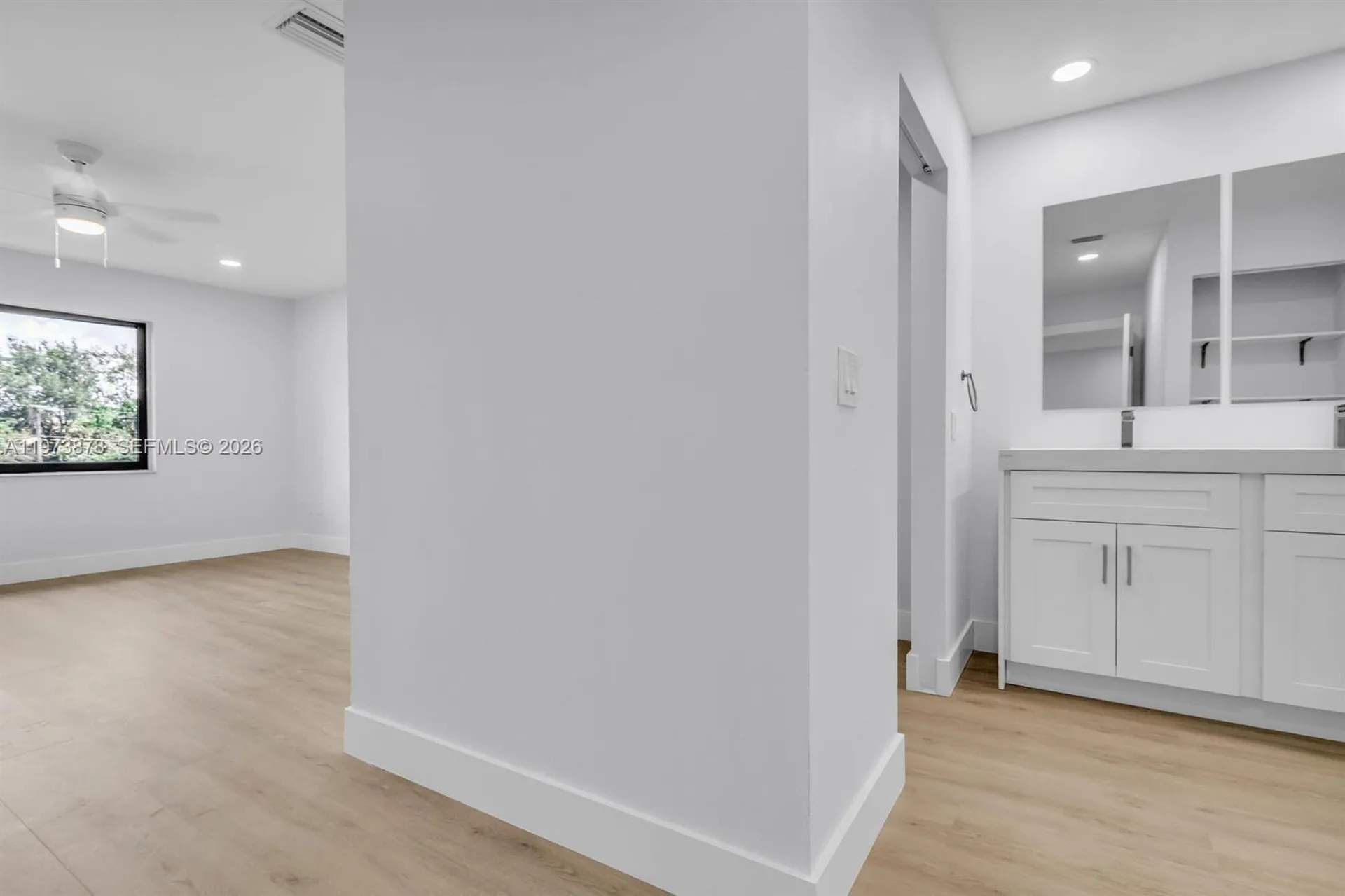 8535 Casa Del Lago Boca Raton FL 33433