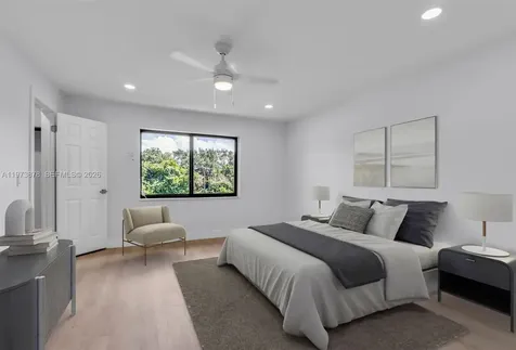 8535 Casa Del Lago Boca Raton FL 33433