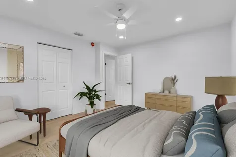 8535 Casa Del Lago Boca Raton FL 33433