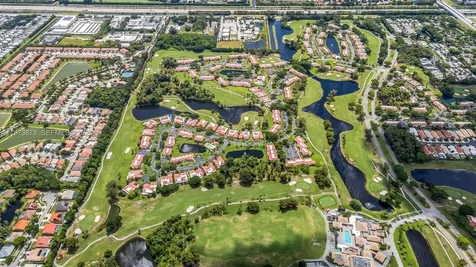 8535 Casa Del Lago Boca Raton FL 33433