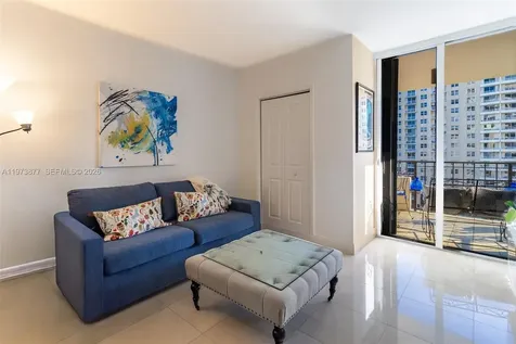 520 Brickell Key Drive Miami FL 33131