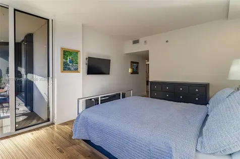520 Brickell Key Drive Miami FL 33131