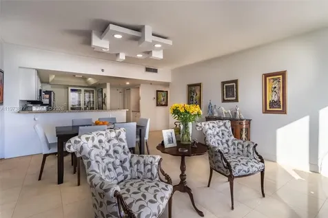 520 Brickell Key Drive Miami FL 33131