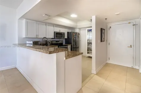 520 Brickell Key Drive Miami FL 33131