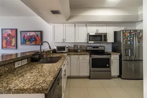 520 Brickell Key Drive Miami FL 33131