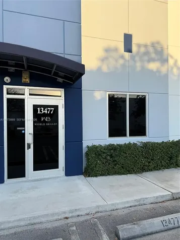 13477 NW 19th Lane Sweetwater FL 33182