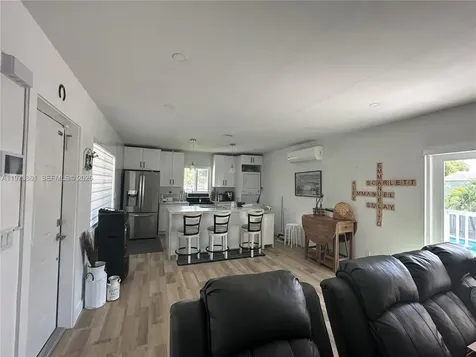 2401 SW 83rd Avenue Miami FL 33155