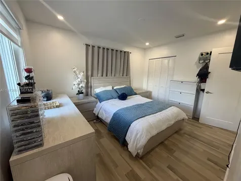 2401 SW 83rd Avenue Miami FL 33155