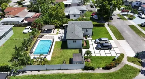 2401 SW 83rd Avenue Miami FL 33155