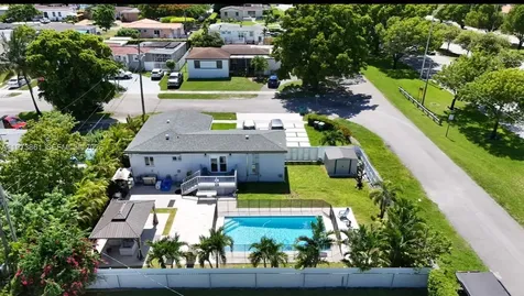2401 SW 83rd Avenue Miami FL 33155