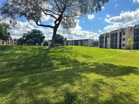 10434 Sunrise Lakes Boulevard Sunrise FL 33322