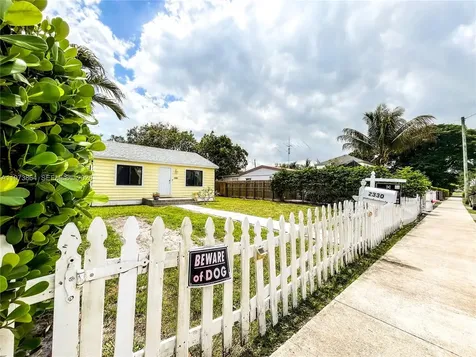 2330 Scott Street Hollywood FL 33020