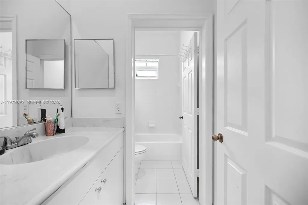 5731 NW 120th Avenue Coral Springs FL 33076