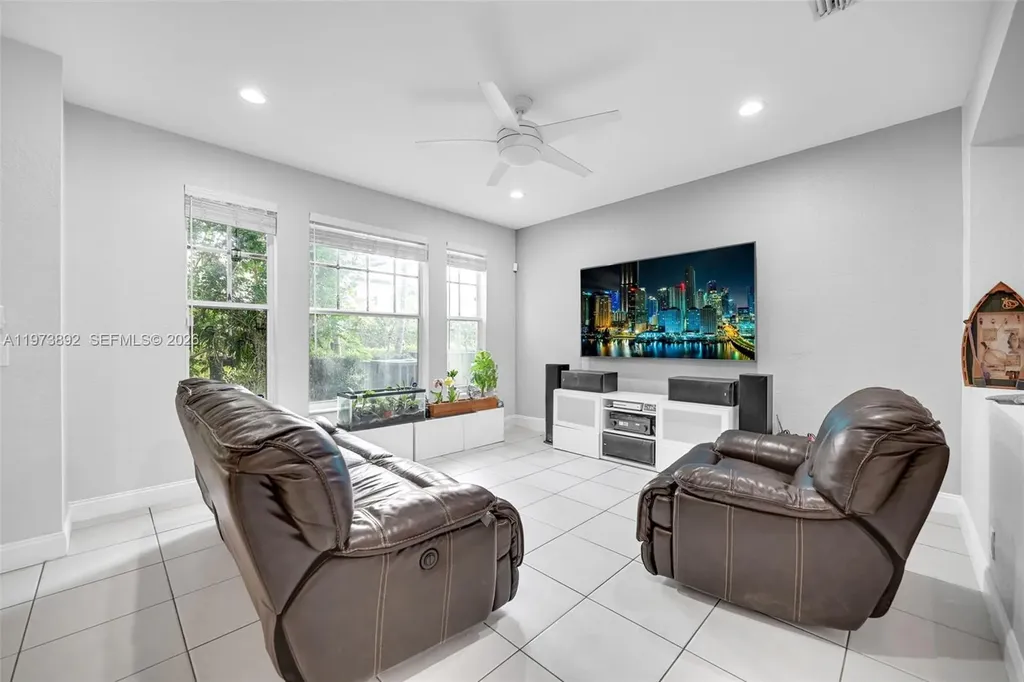 5731 NW 120th Avenue Coral Springs FL 33076