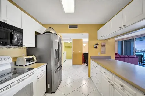 17700 N Bay Road Sunny Isles Beach FL 33160