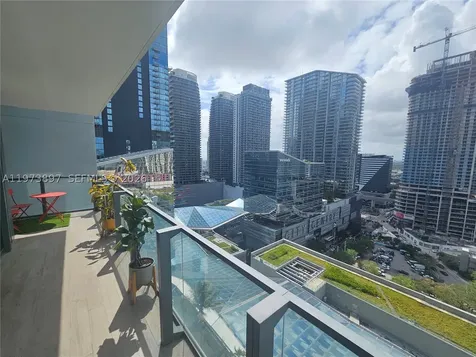68 SE 6th Street Miami FL 33131