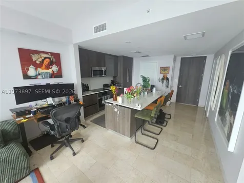 68 SE 6th Street Miami FL 33131
