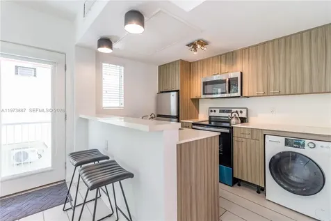 740 Meridian Avenue Miami Beach FL 33139