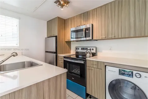 740 Meridian Avenue Miami Beach FL 33139
