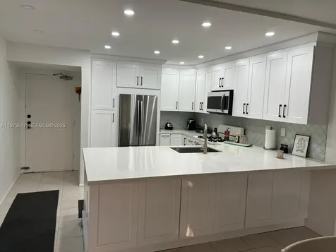 6884 N Kendall Drive Pinecrest FL 33156