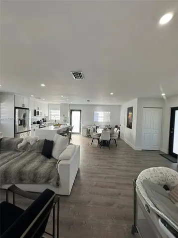 12534 SW 27th Street Miami FL 33175