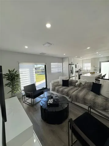 12534 SW 27th Street Miami FL 33175