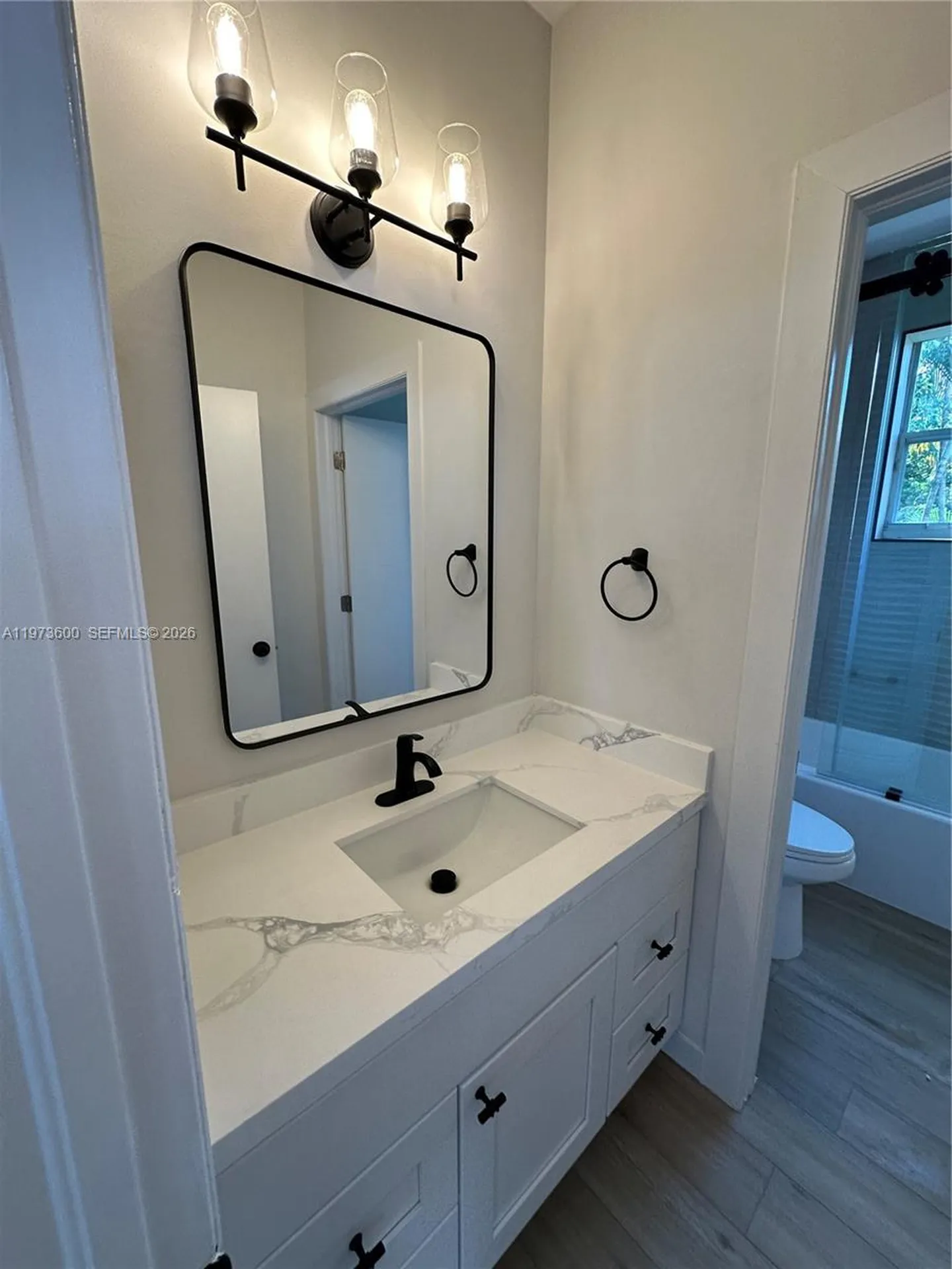 4946 SW 38th Way Hollywood FL 33312