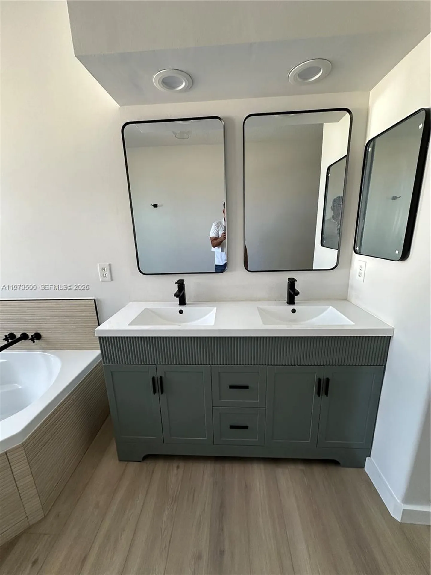 4946 SW 38th Way Hollywood FL 33312