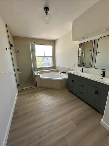 4946 SW 38th Way Hollywood FL 33312