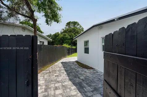 272 NW 31st Avenue Fort Lauderdale FL 33311