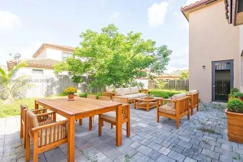 516 SE 35th Terrace Homestead FL 33033
