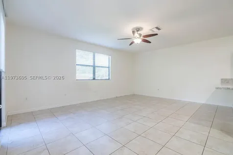 516 SE 35th Terrace Homestead FL 33033