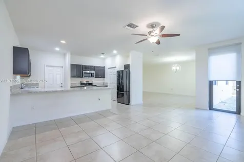 516 SE 35th Terrace Homestead FL 33033