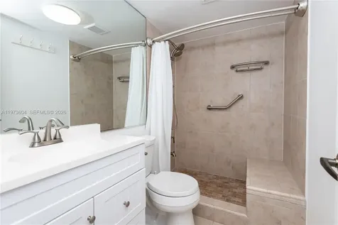 8889 Fontainebleau Boulevard Miami FL 33172