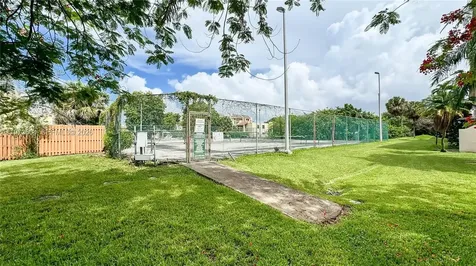 8889 Fontainebleau Boulevard Miami FL 33172
