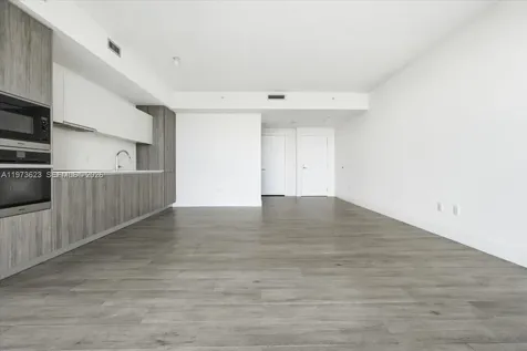 2900 NE 7th Avenue Miami FL 33137