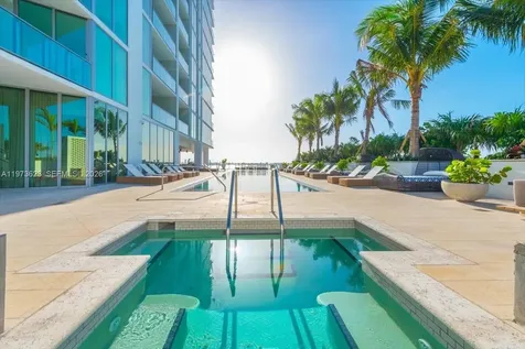 2900 NE 7th Avenue Miami FL 33137