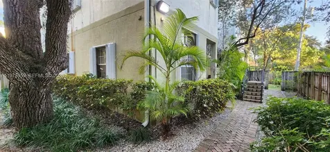 2850 Coconut Avenue Miami FL 33133