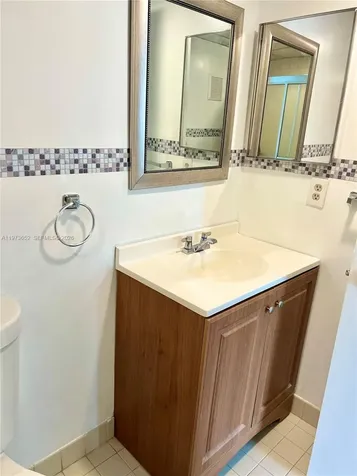 20761 NE 4th Place Miami FL 33179