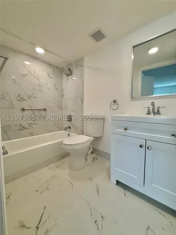 20761 NE 4th Place Miami FL 33179