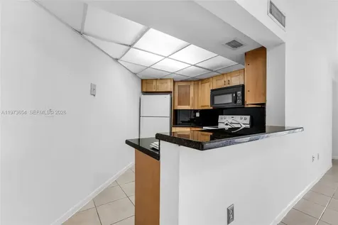 9735 Fontainebleau Boulevard Miami FL 33172