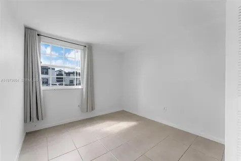 9735 Fontainebleau Boulevard Miami FL 33172