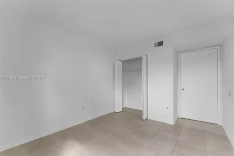 9735 Fontainebleau Boulevard Miami FL 33172