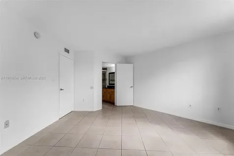 9735 Fontainebleau Boulevard Miami FL 33172