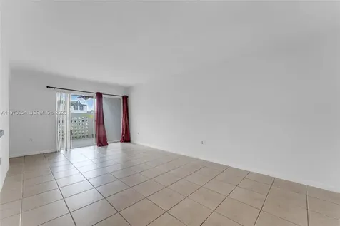 9735 Fontainebleau Boulevard Miami FL 33172