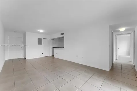 9735 Fontainebleau Boulevard Miami FL 33172